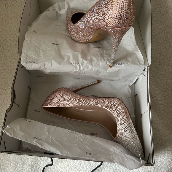 beautiful new Aldo brand high heels and sparkly soft pink - Picture 5 of 6